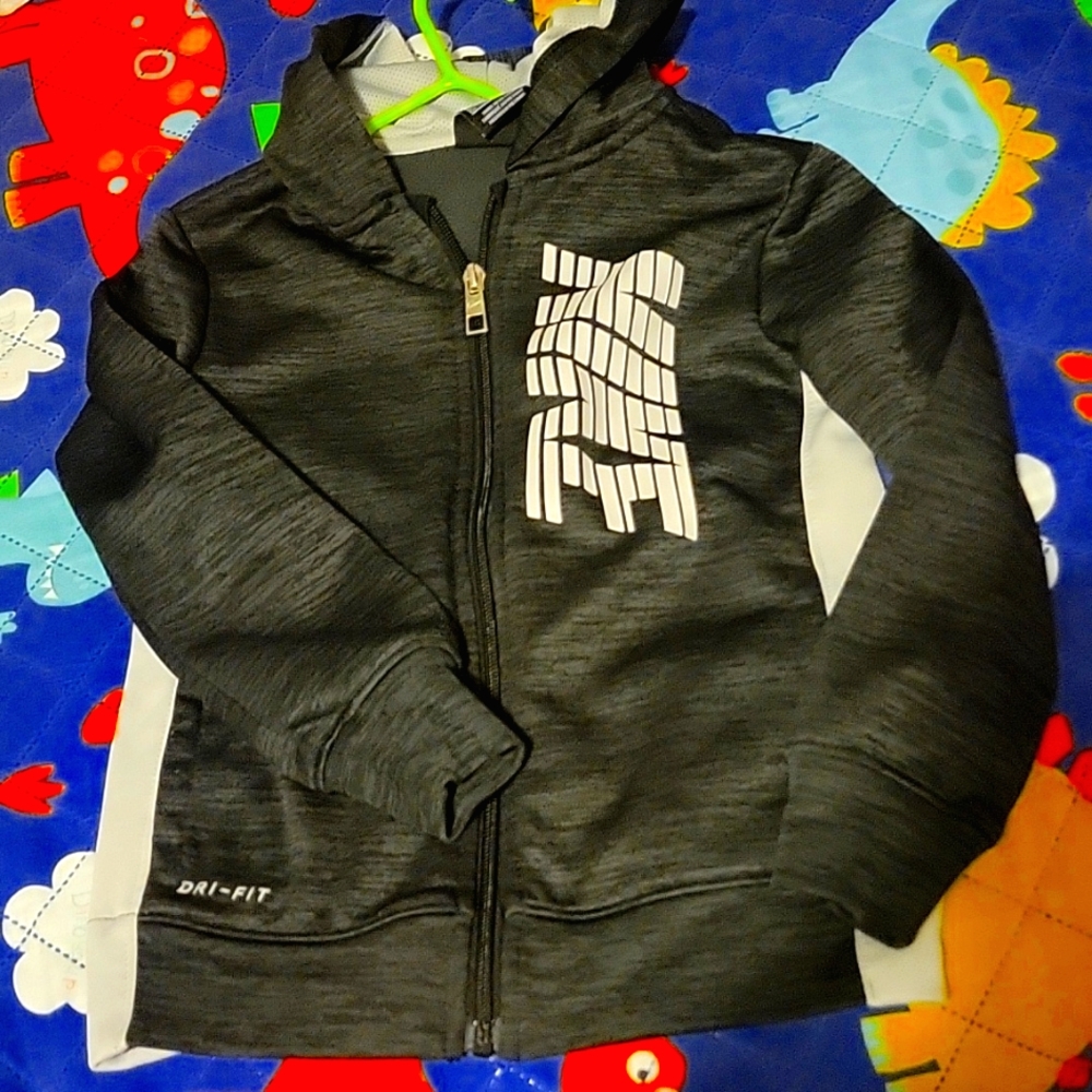 Boys Nike Zip Up Hoodie. Size 5/S.